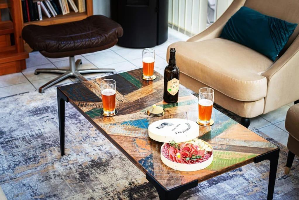 La Coquette ! Maison Au Coeur De La Bresse Avec Veranda Barbecue Garage Baby-Foot Et Barre De Son 外观 照片